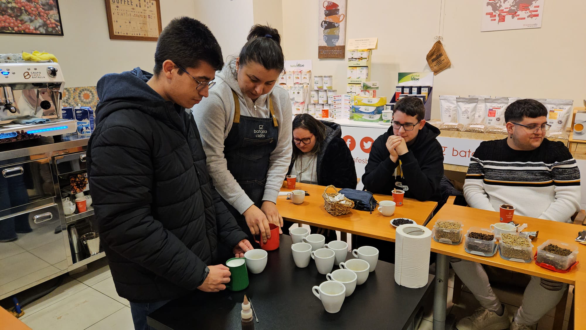 Visita Escola d'Hoteleria de Lleida a Cafés Batalla