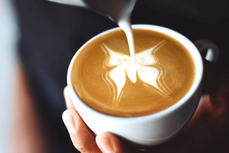una-mariposa-en-el-cafe-batalla-cafes
